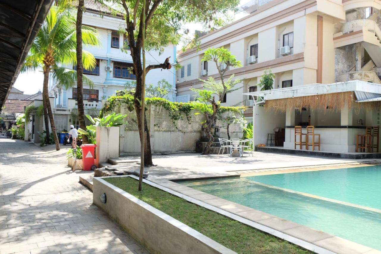 Palm Garden Kuta Hotel Kuta  Bagian luar foto