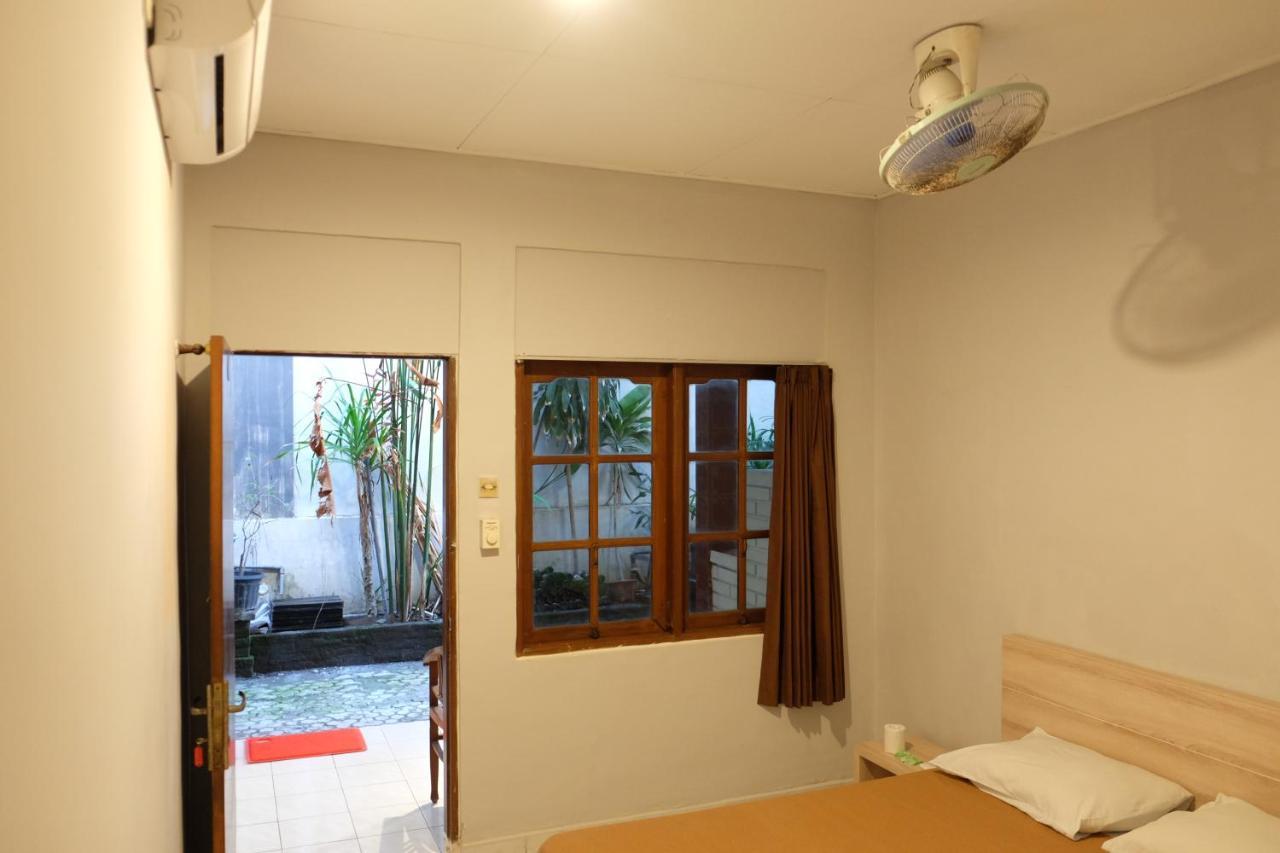 Palm Garden Kuta Hotel Kuta  Bagian luar foto