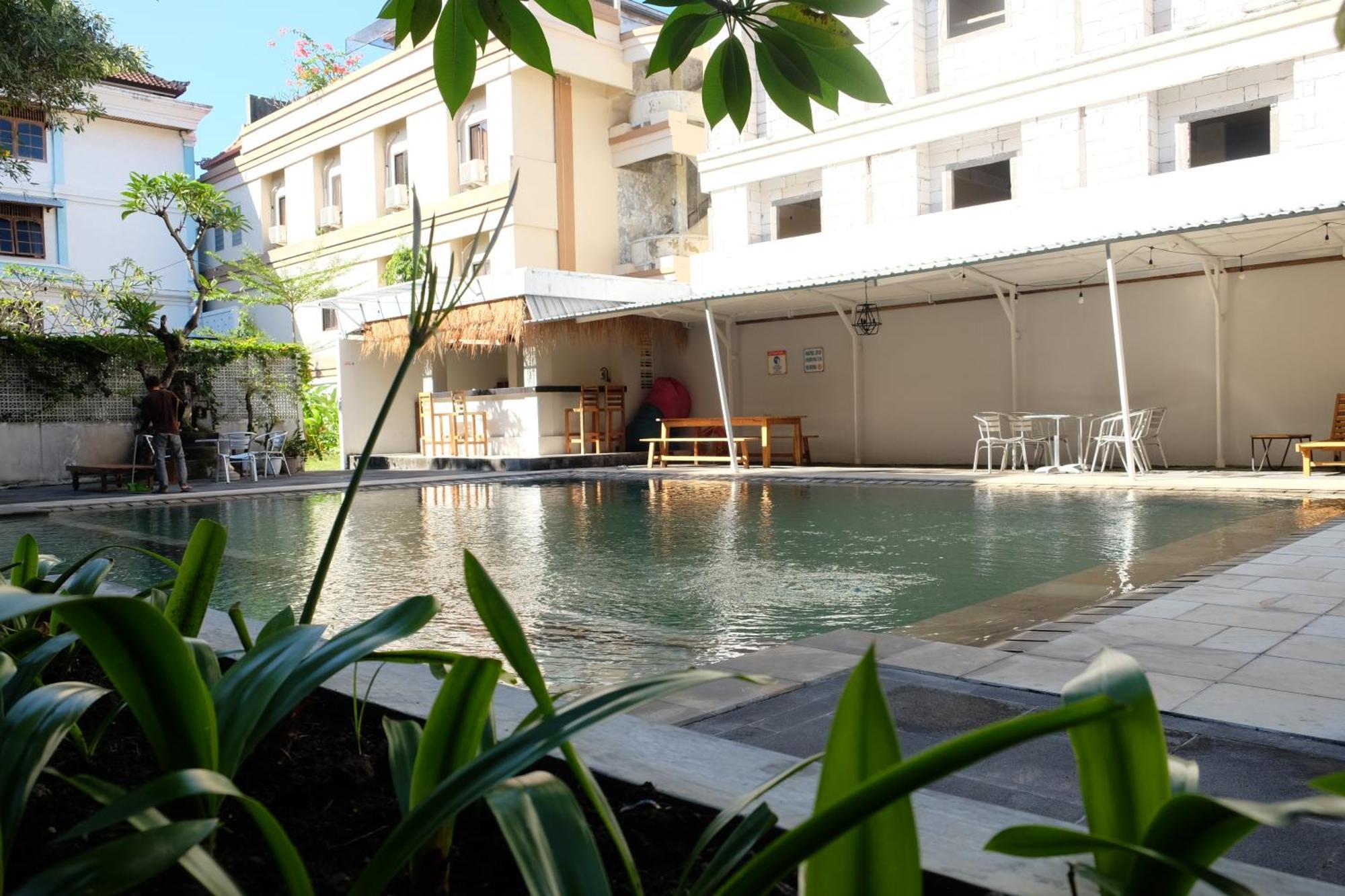 Palm Garden Kuta Hotel Kuta  Bagian luar foto