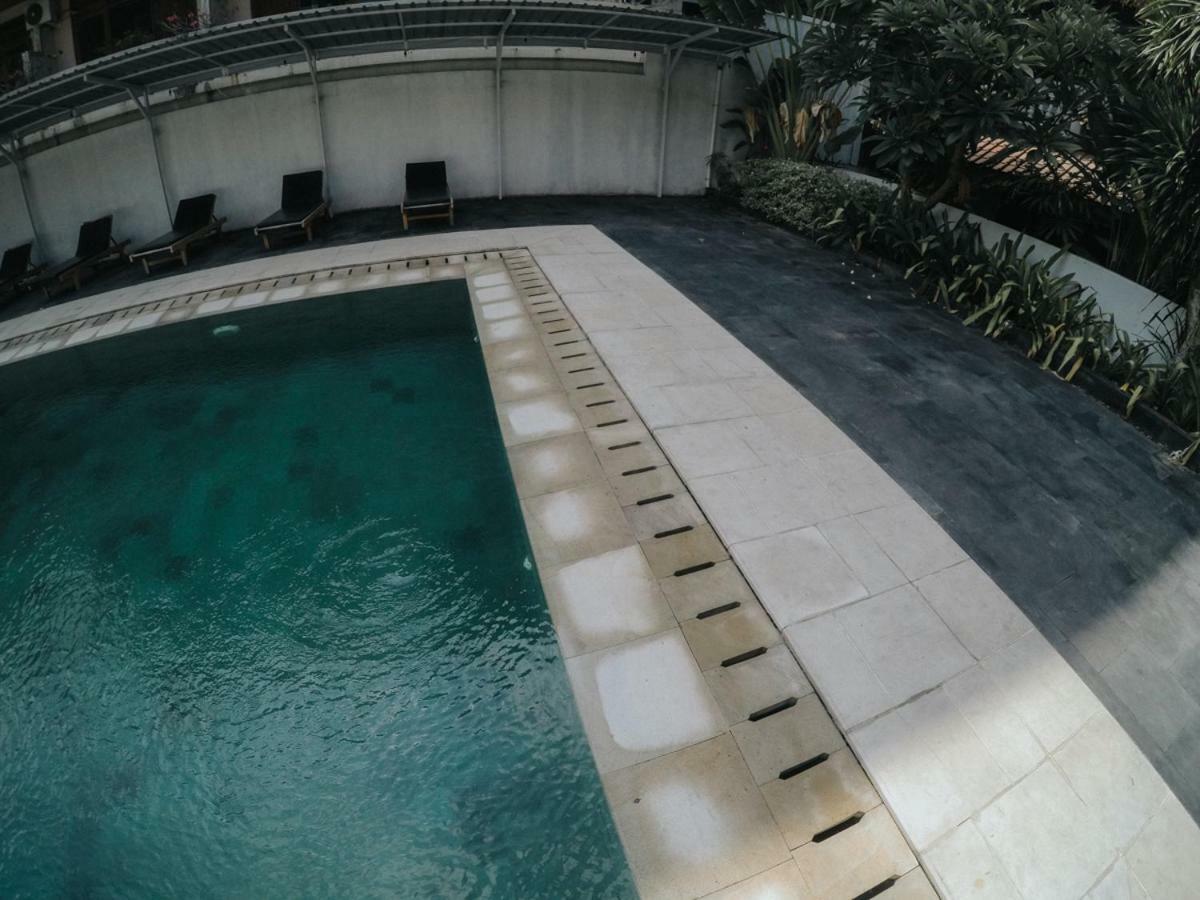 Palm Garden Kuta Hotel Kuta  Bagian luar foto